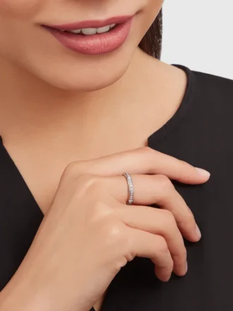 Infinito Wedding Band
